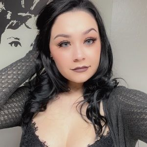 Meet your Posher, Madi